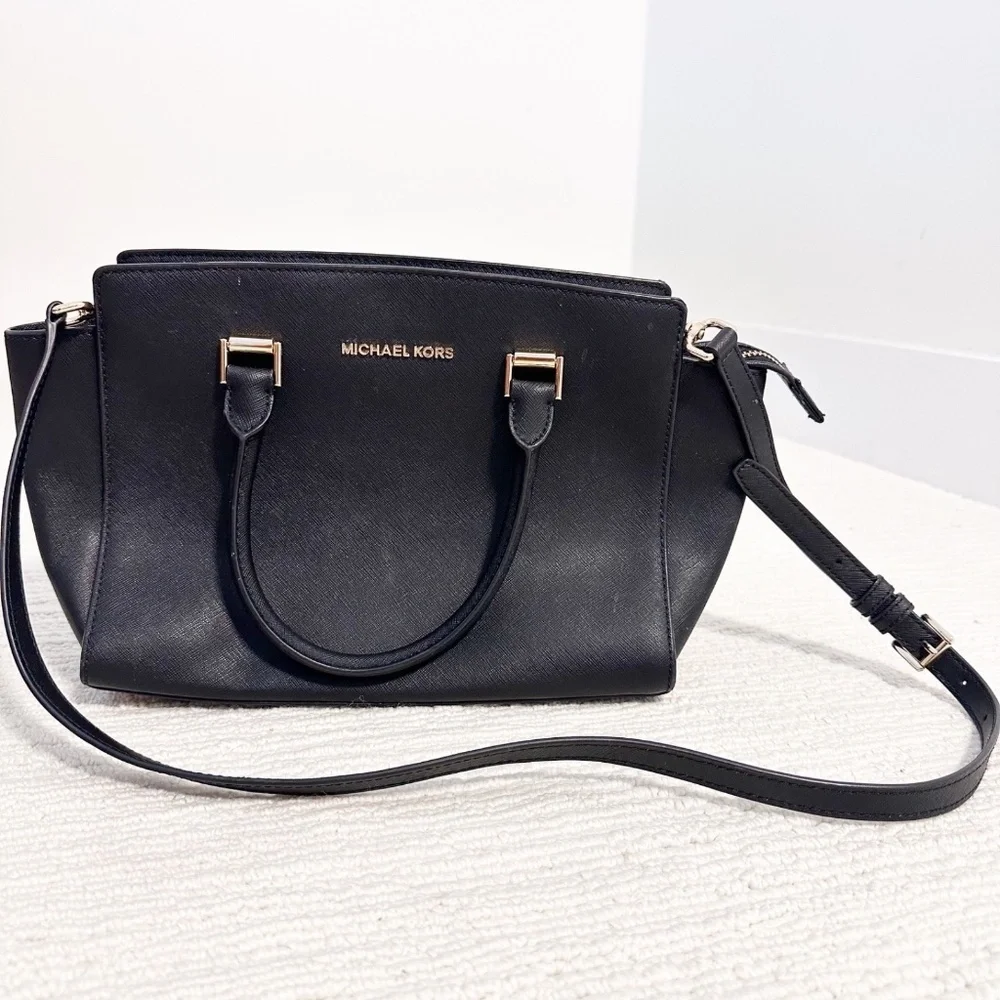 MICHAEL KORS Selma Women’s Black Satchel Crossbody Saffiano Leather Elegant